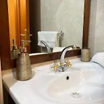 Ero Apartment *